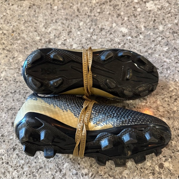 DSG Kids Soccer Cleats - Athletic Sports Shoes - Toddler Size 10C - EUC … - Picture 4 of 6